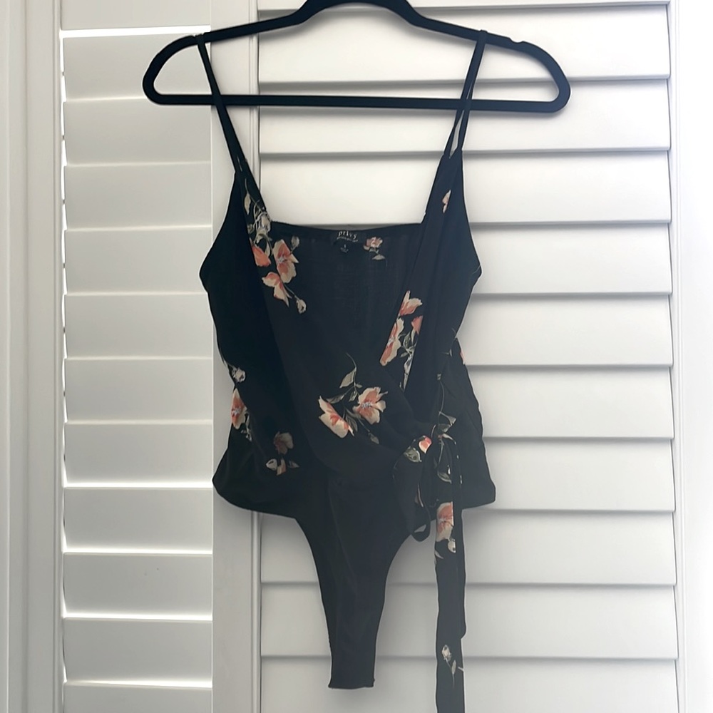 Floral bodysuit with side tie